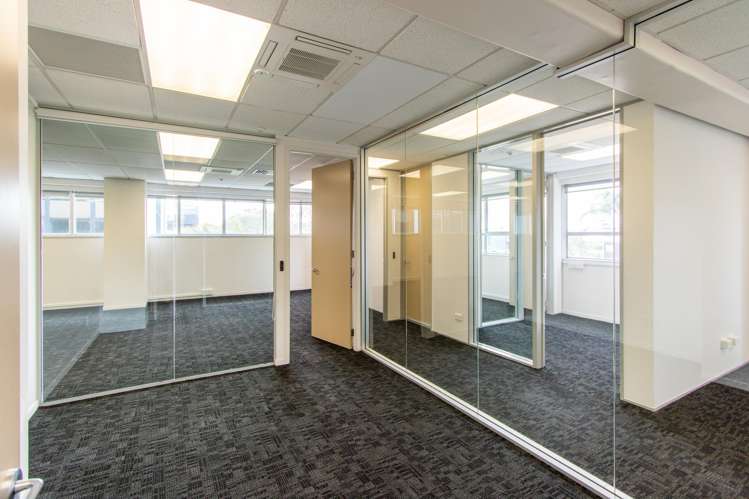 Suite 3/507 Lake Road Takapuna_4