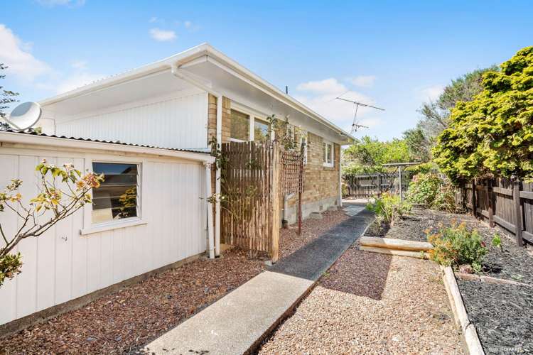 3/168 Onewa Road Northcote_5