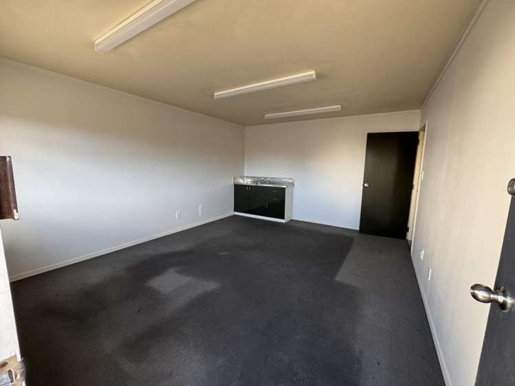 410 Queen Street West Hastings Central_5