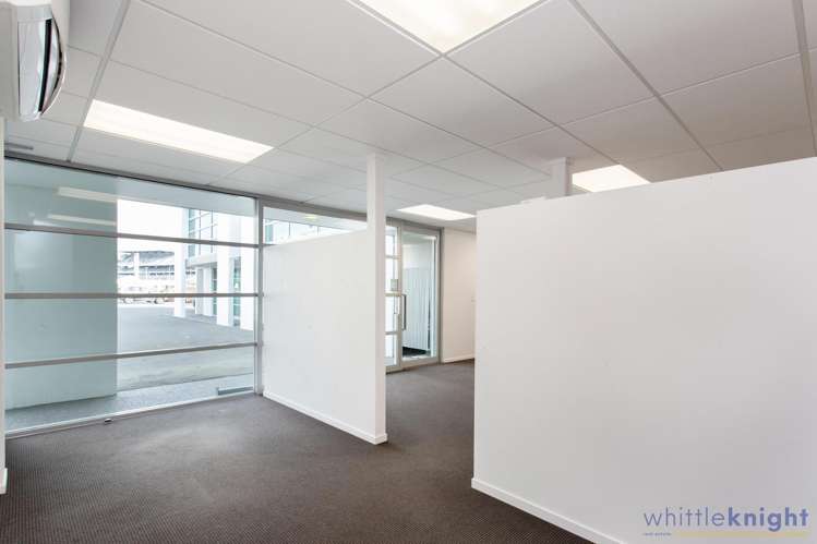 10/211 Ferry Road Waltham_14