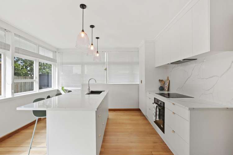 483a West Coast Road Glen Eden_8