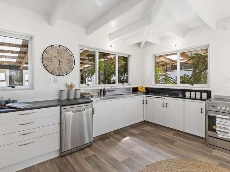 8 Reading Street Greytown_1