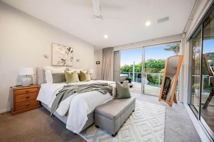 104 Shelter Drive Greenhithe_16