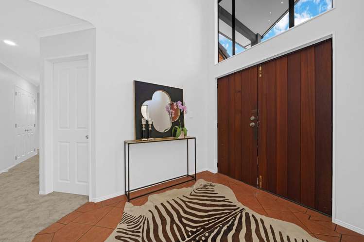 36 Lothian Brae Wattle Downs_27