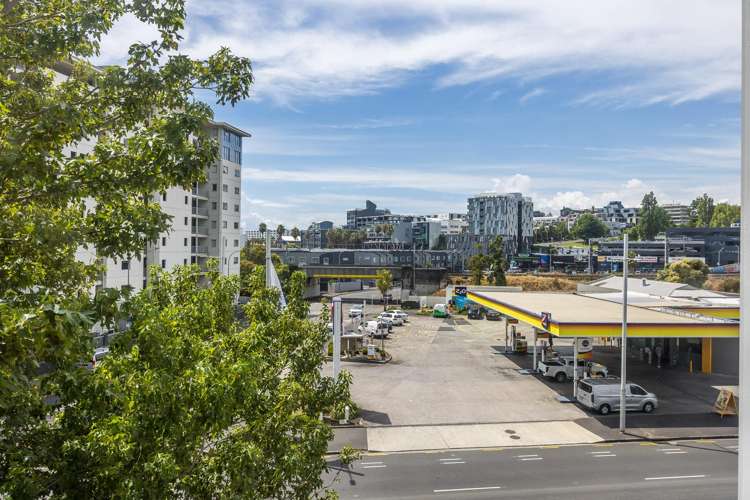 419/133 Beach Road Auckland Central_5