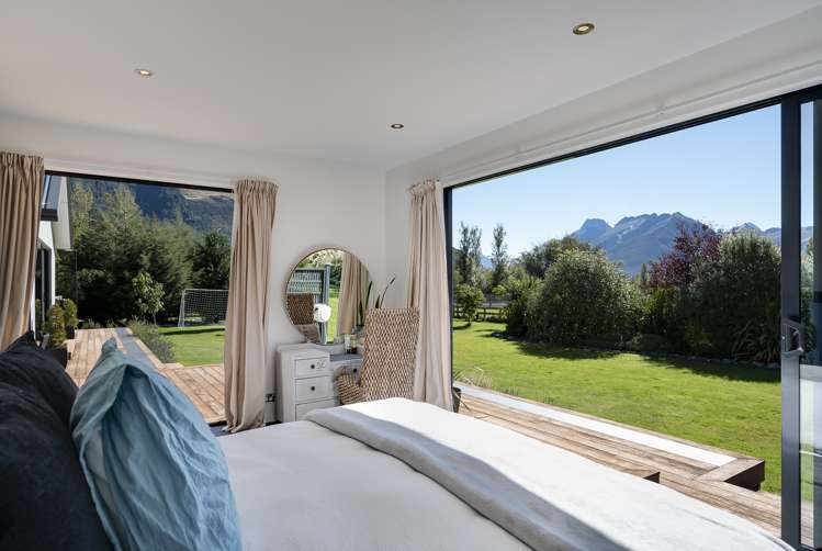 5 Amphion Way Glenorchy_12