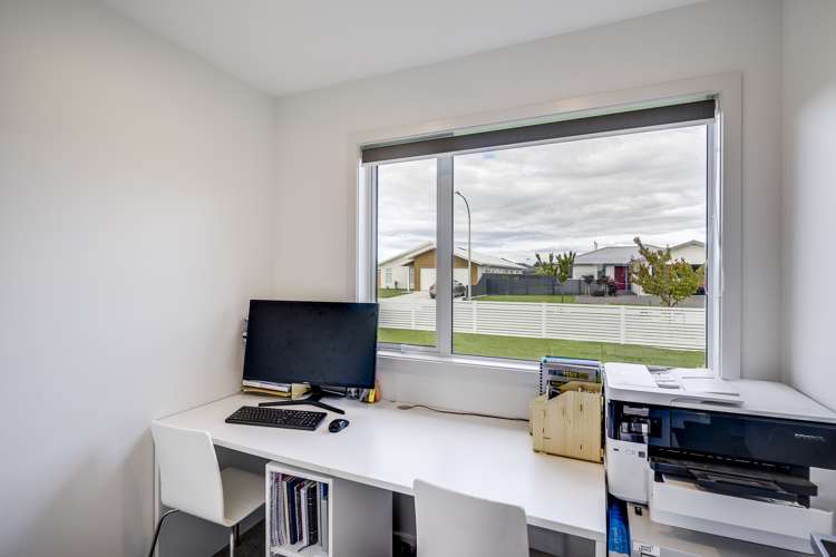 12 Hikawera Drive Frimley_14