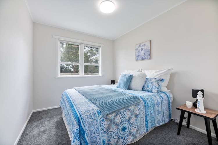 5 Alexander Crescent Otara_15