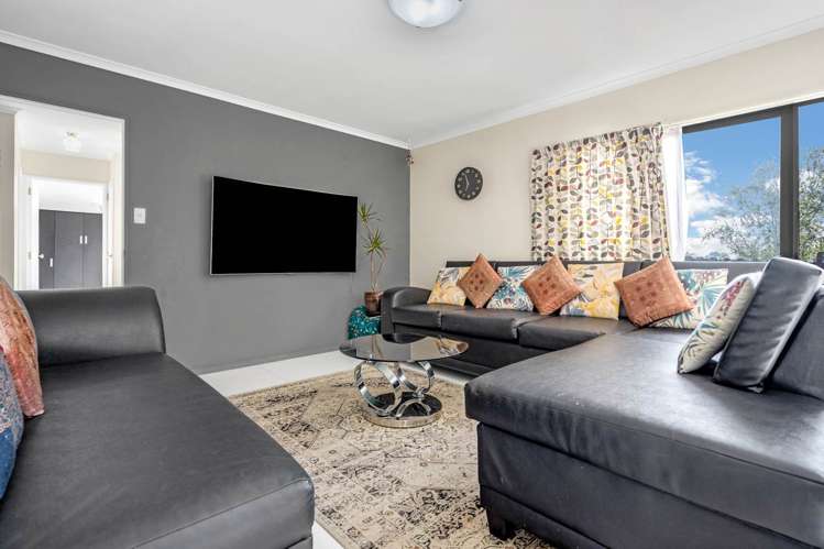 4 Farmdale Court Flat Bush_6