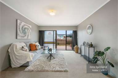 1/6 Hinekohu Street_2