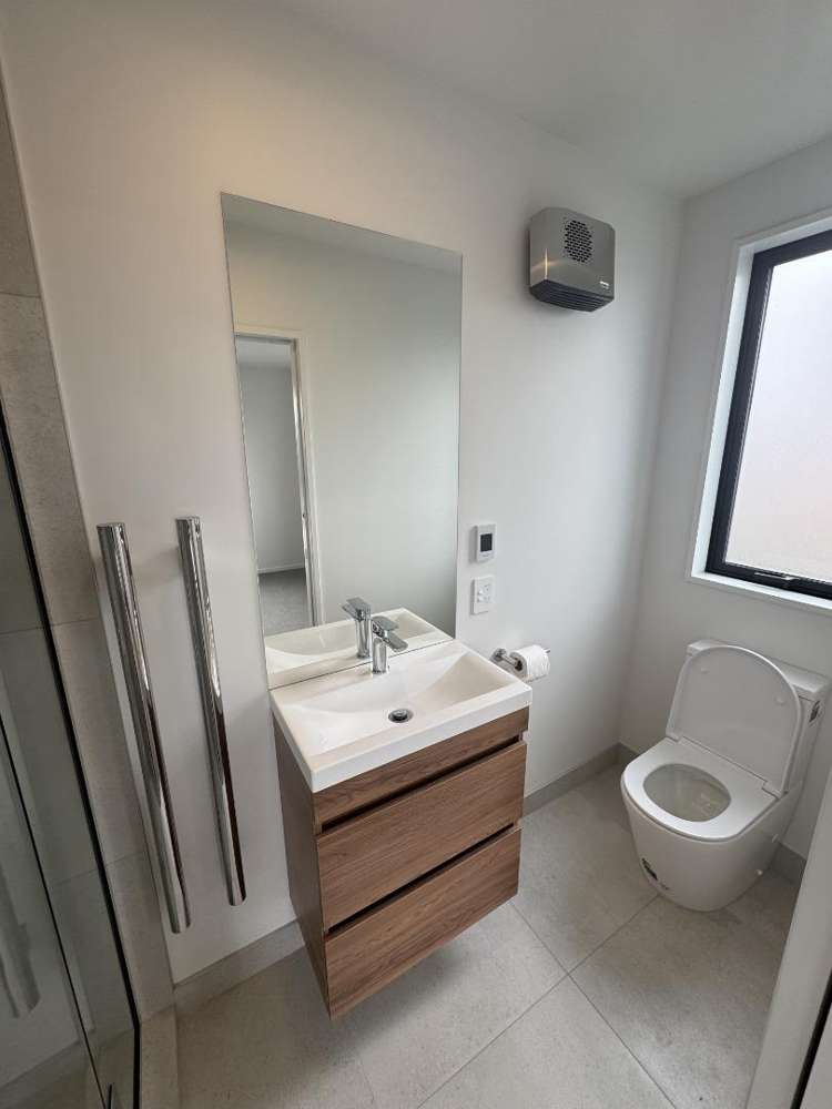 1/13 Goldsmith Place Waltham_6