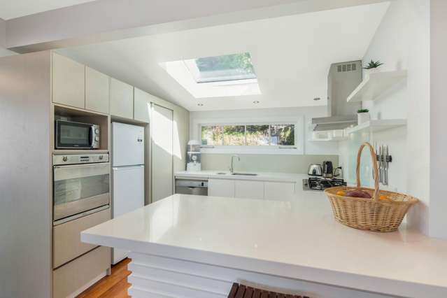 72 Owhiro Bay Parade Owhiro Bay_2