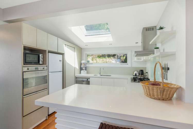 72 Owhiro Bay Parade_1