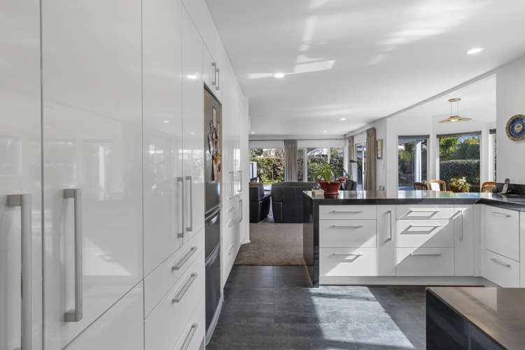 43 Pah Street Matua_32