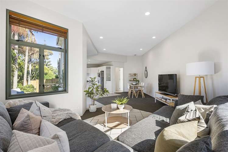 3/51 Corunna Road Milford_6