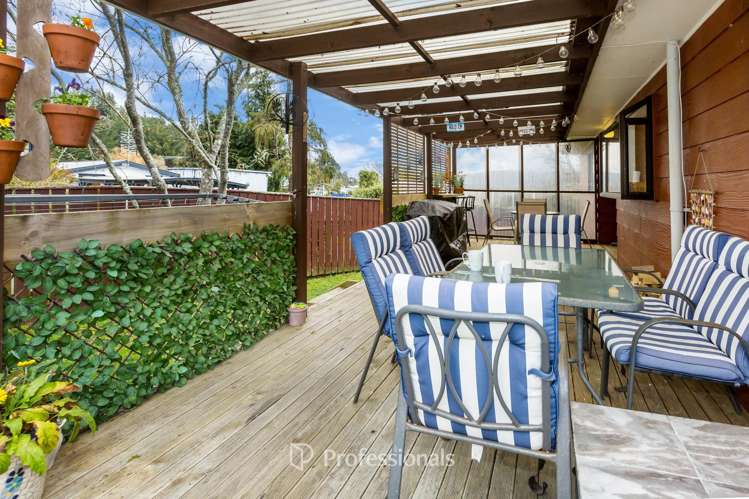 11 Monarch Grove Maoribank_12