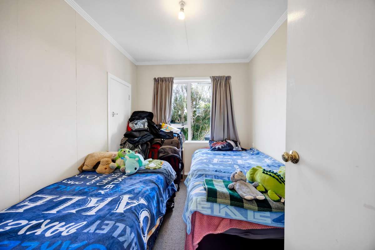 37 Swansea Road_2