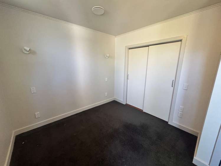  A/21 Lower North Terrace Kelburn_11
