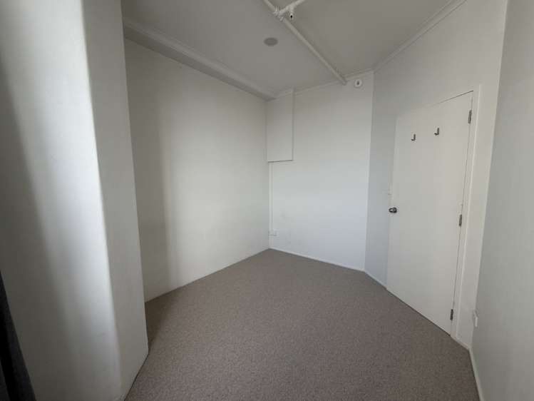 Unit 1, Level 4/5 Garden Place 10463_13