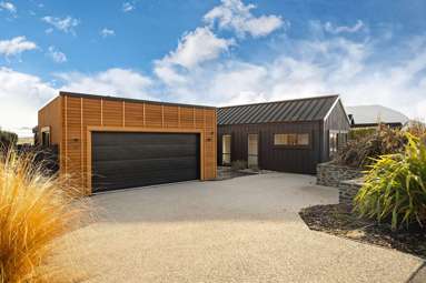 13 Falconer Rise_3