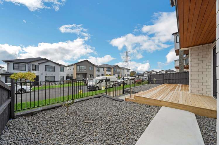 82 Koromeke Street Flat Bush_29