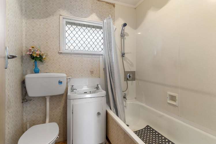 2/44 Diana Drive Glenfield_8