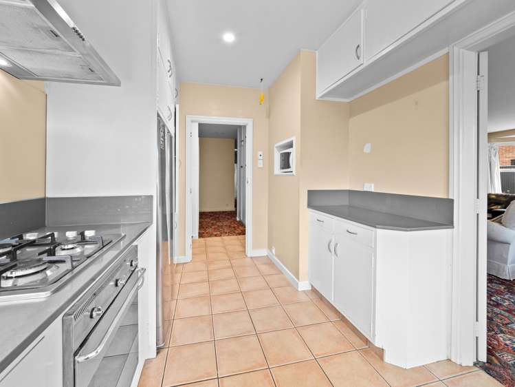 69 Racecourse Road Allenton_6