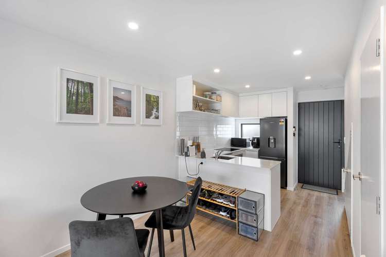 5/119 Bruce McLaren Road Henderson_3
