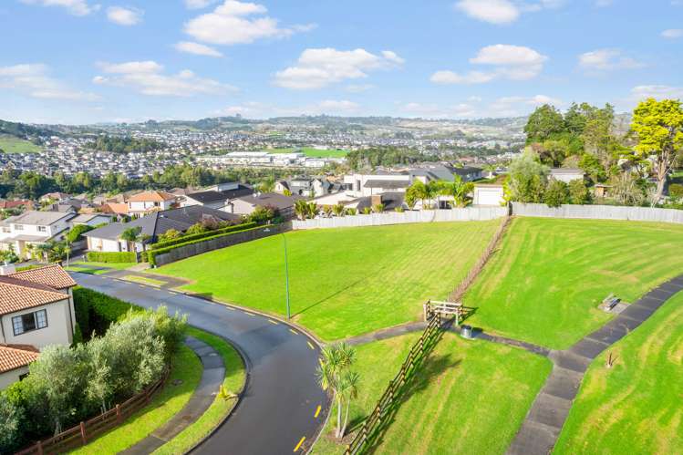 8 Kenley Heights Flat Bush_10