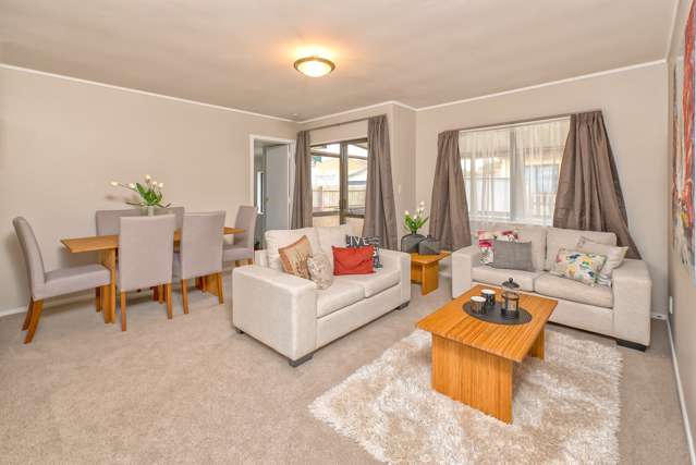 1/56b Burundi Avenue Clendon Park_1