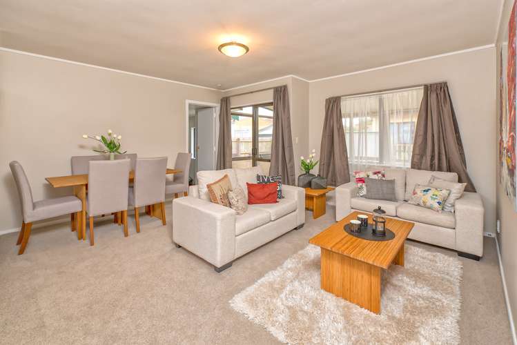 1/56b Burundi Avenue Clendon Park_1