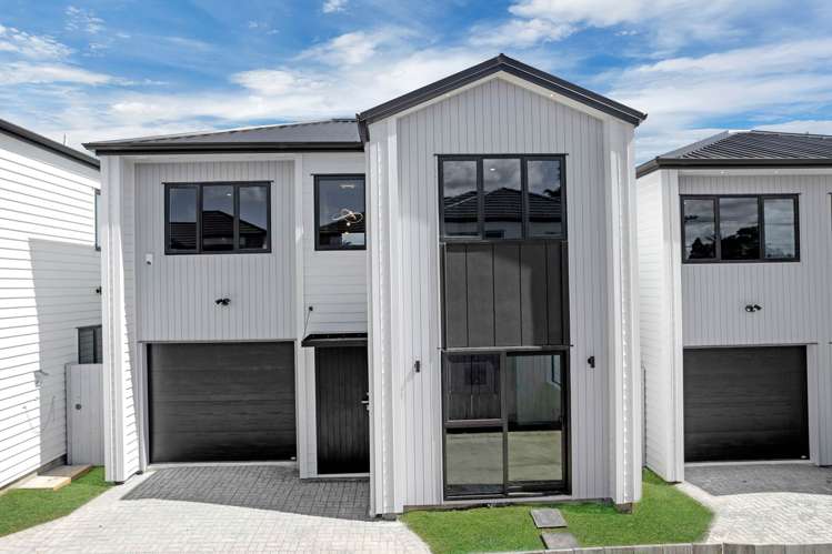 8b Gardiner Grove Mangere East_1