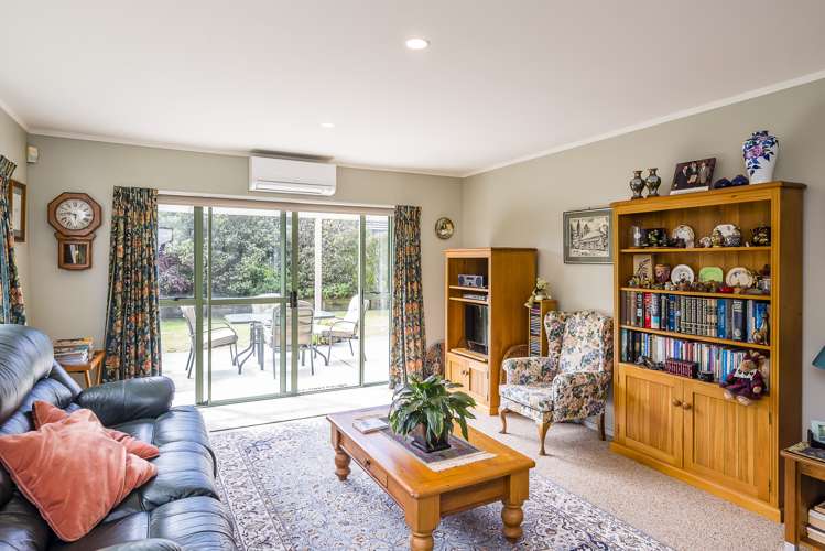 15 Beachwater Grove Paraparaumu Beach_6