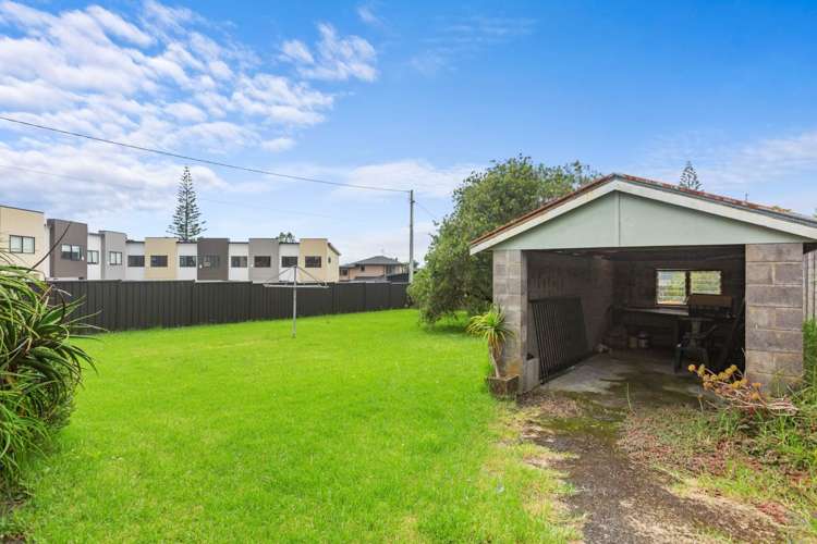 19 Vodanovich Road Te Atatu South_21