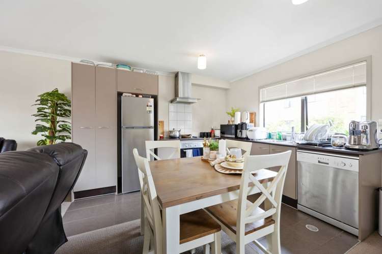 221/172 Mcleod Road Te Atatu South_5