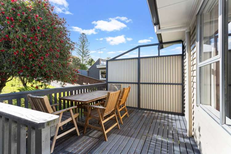 61 Daffodil Street Titirangi_19