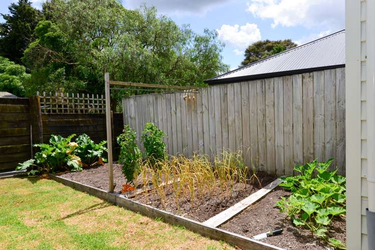 6 Kohekohe Place Pukete_13