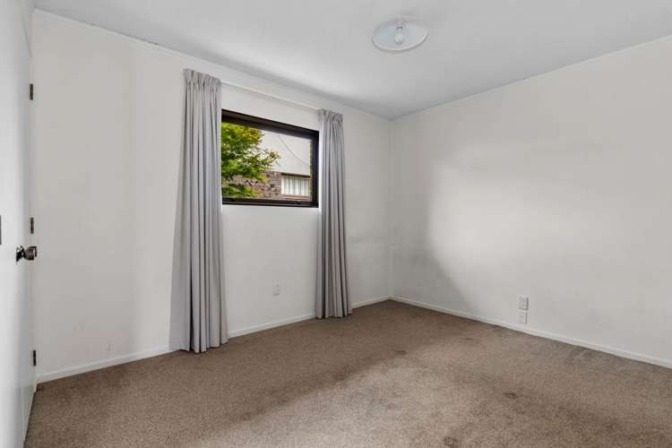226 Fairway Drive Te Kamo_16