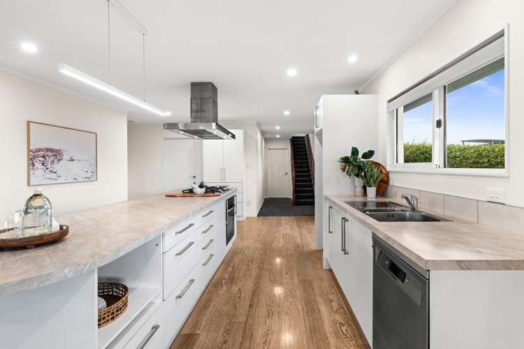 10 Sutton Avenue Clive_6