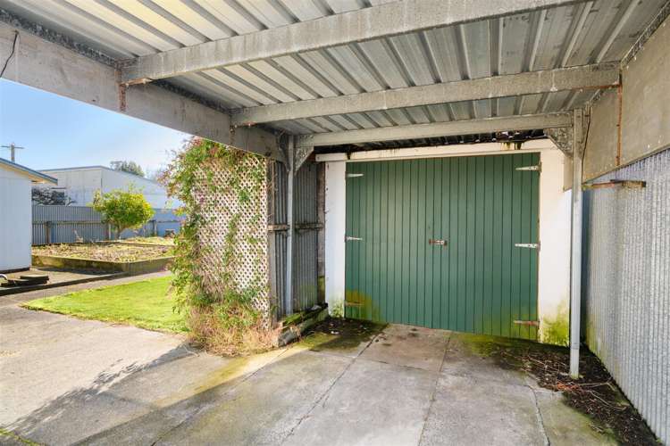 27 Lower High Street Marton_20