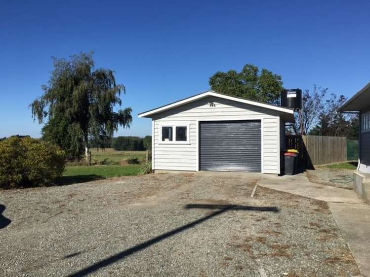 56 Beehive Road Waitohi_10