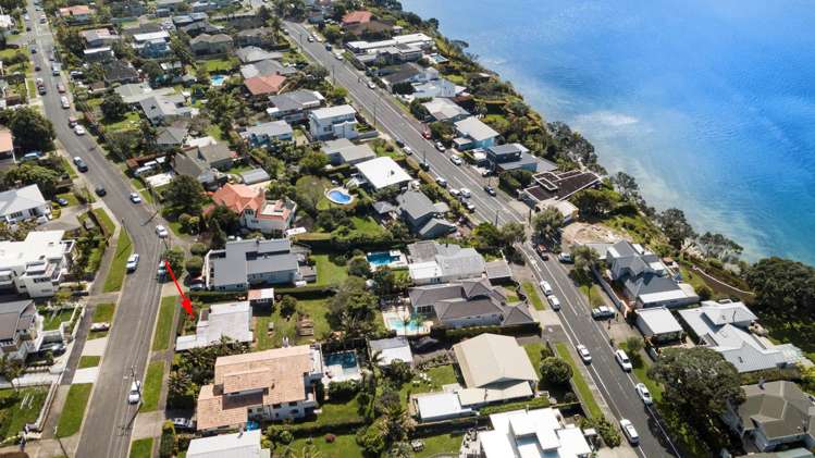 26 Merani Street Narrow Neck_14