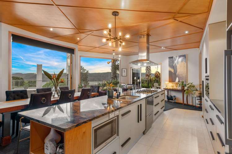 17 Governors Heights Whangamata_5