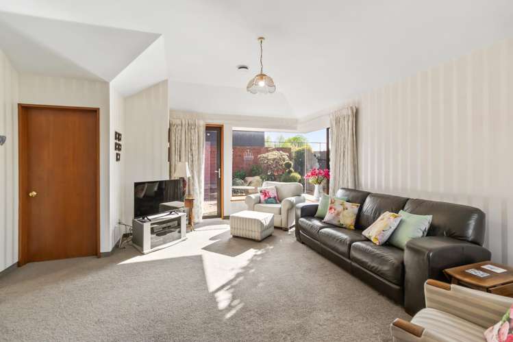 2/18 Selwyn Street_3