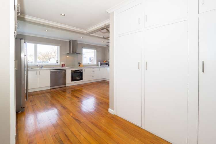 207 Middle Road Allenton_8