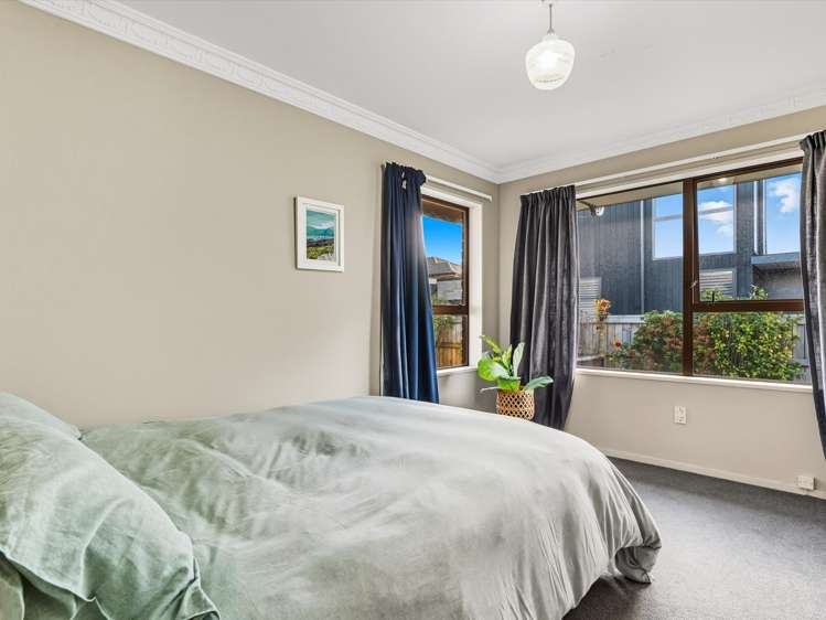 18 and 18A Harbour Drive Otumoetai_8