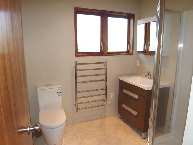 24 West Hoe Road Orewa_10