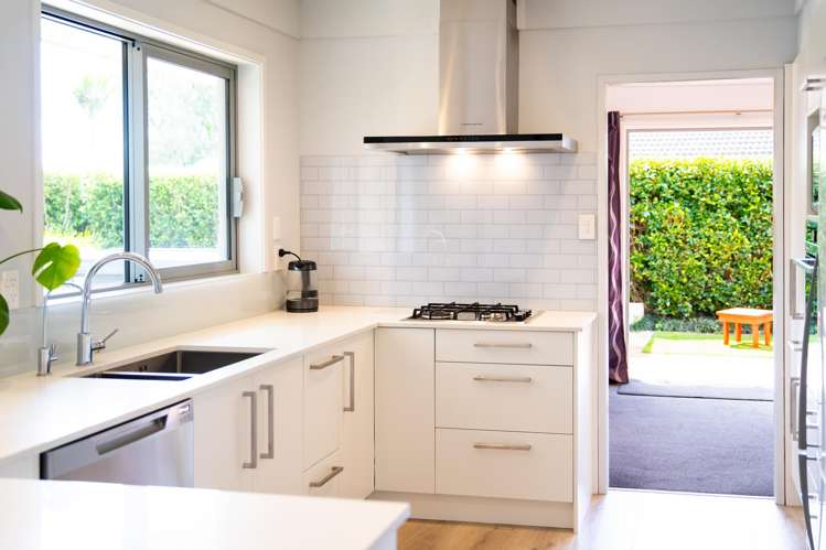 90 Glenmore Road Sunnyhills_7