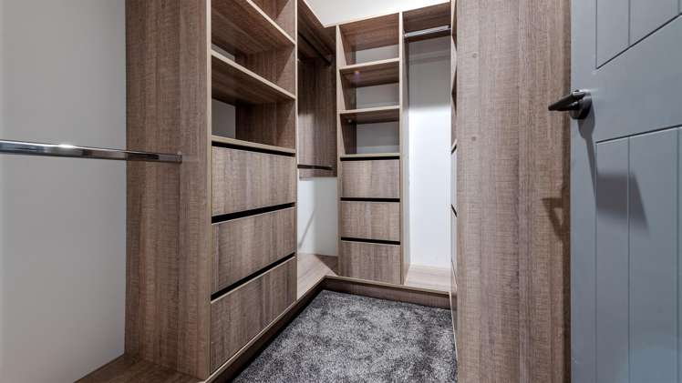 14 Greenstead Close Flat Bush_31