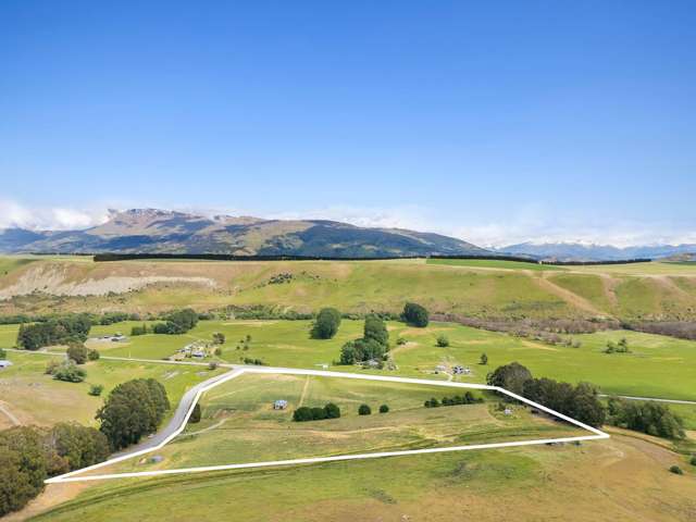 Cnr Ruffell and Ardgour Valley Roads Tarras_4